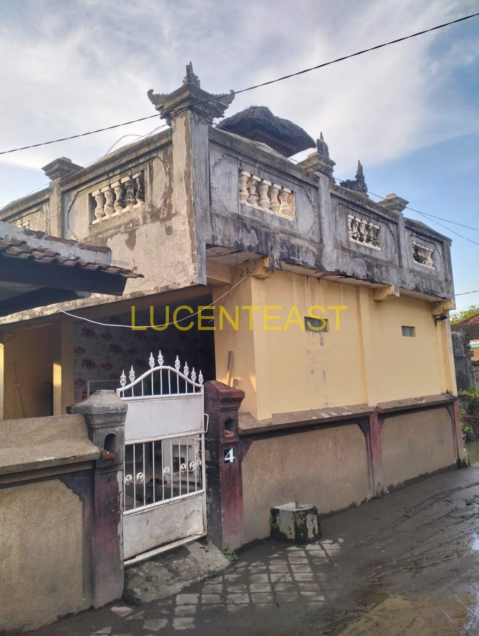 JUAL TANAH BONUS RUMAH KEROBOKAN