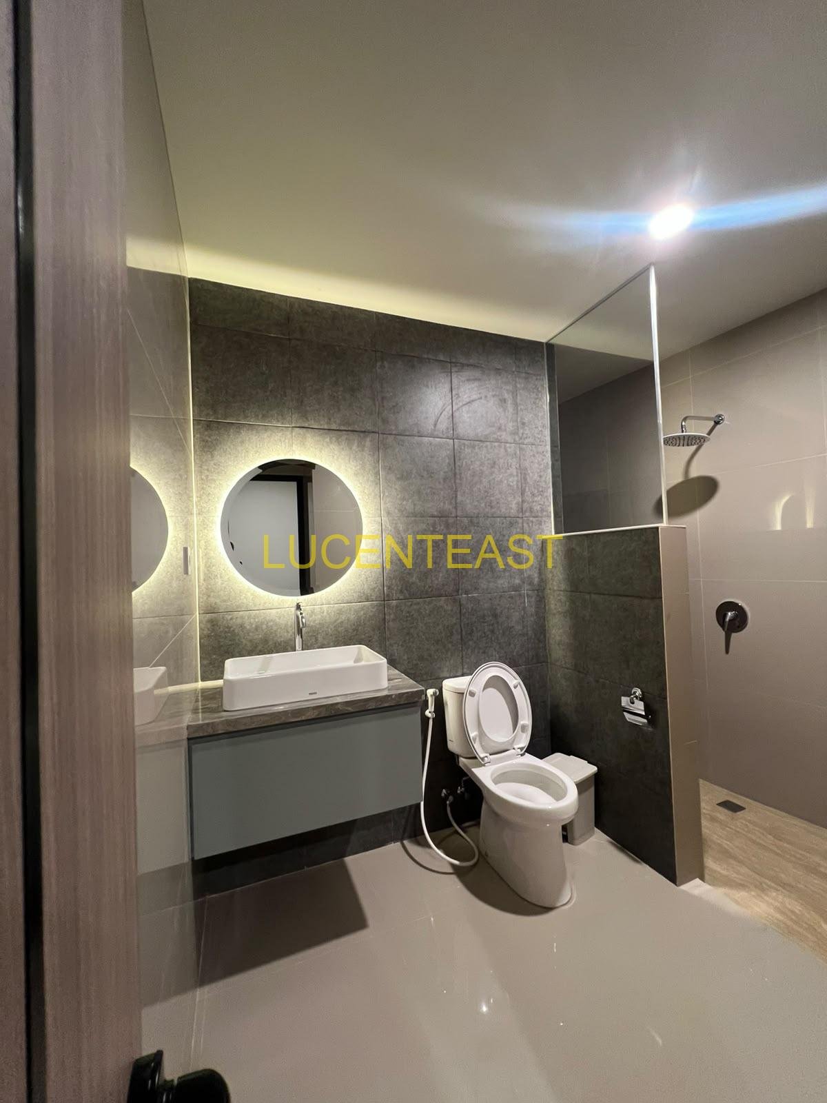 FOR RENT VILLA LOCATIAN IN CENTRAL CANGGU