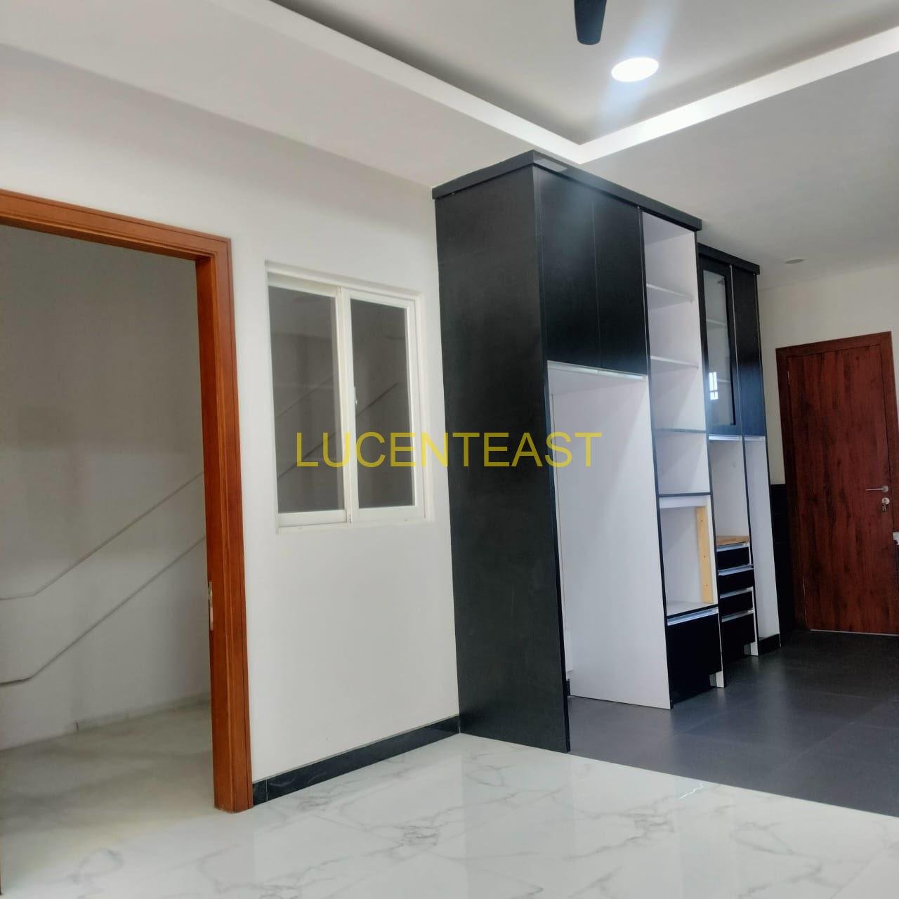 JUAL RUMAH SEMI VILLA KESAMBI