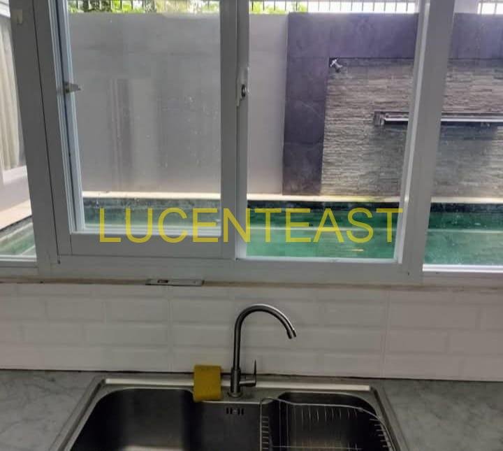 JUAL RUMAH SEMI VILLA KESAMBI