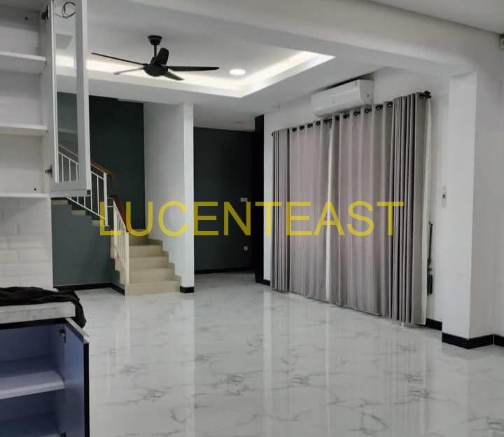 JUAL RUMAH SEMI VILLA KESAMBI