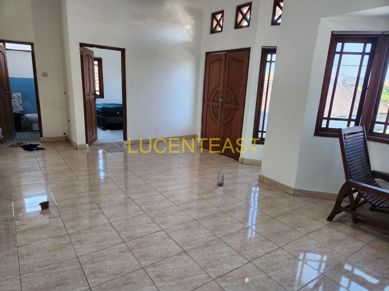 JUAL RUMAH 2 LANTAI PANJER