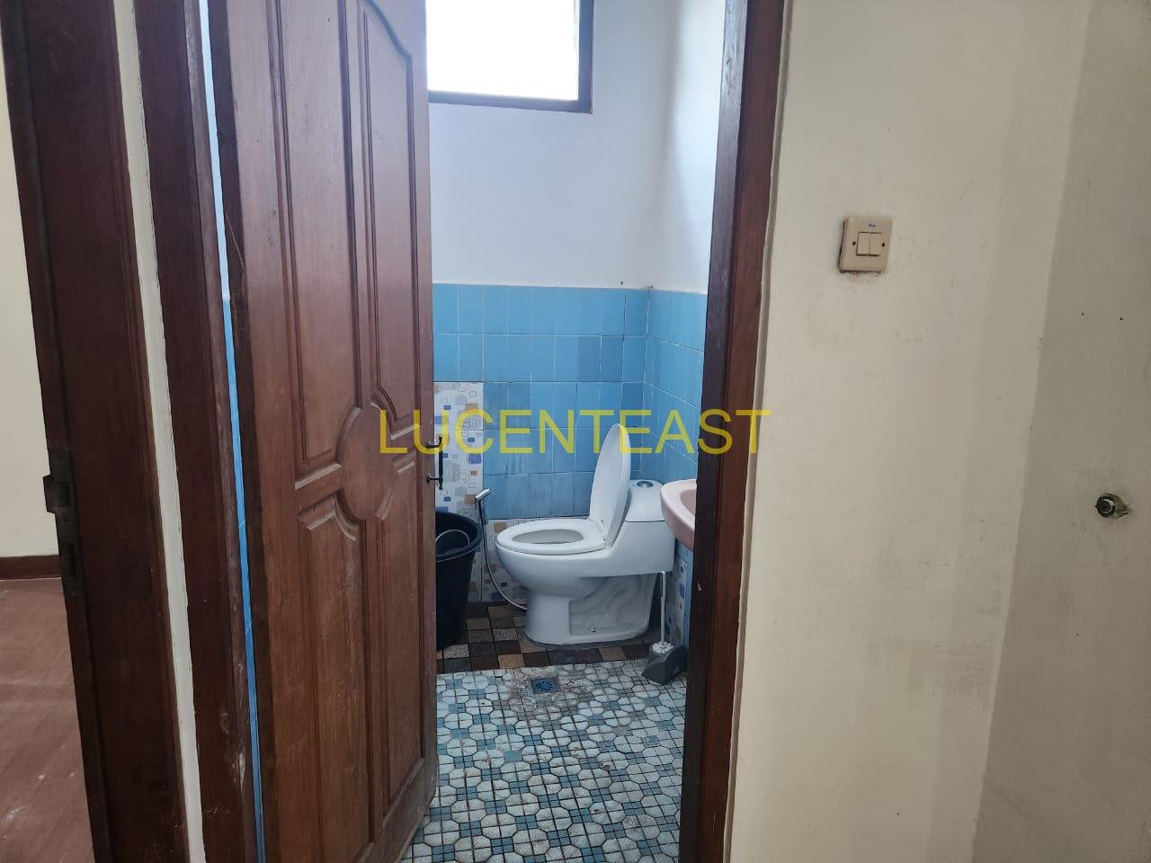 JUAL RUMAH 2 LANTAI PANJER