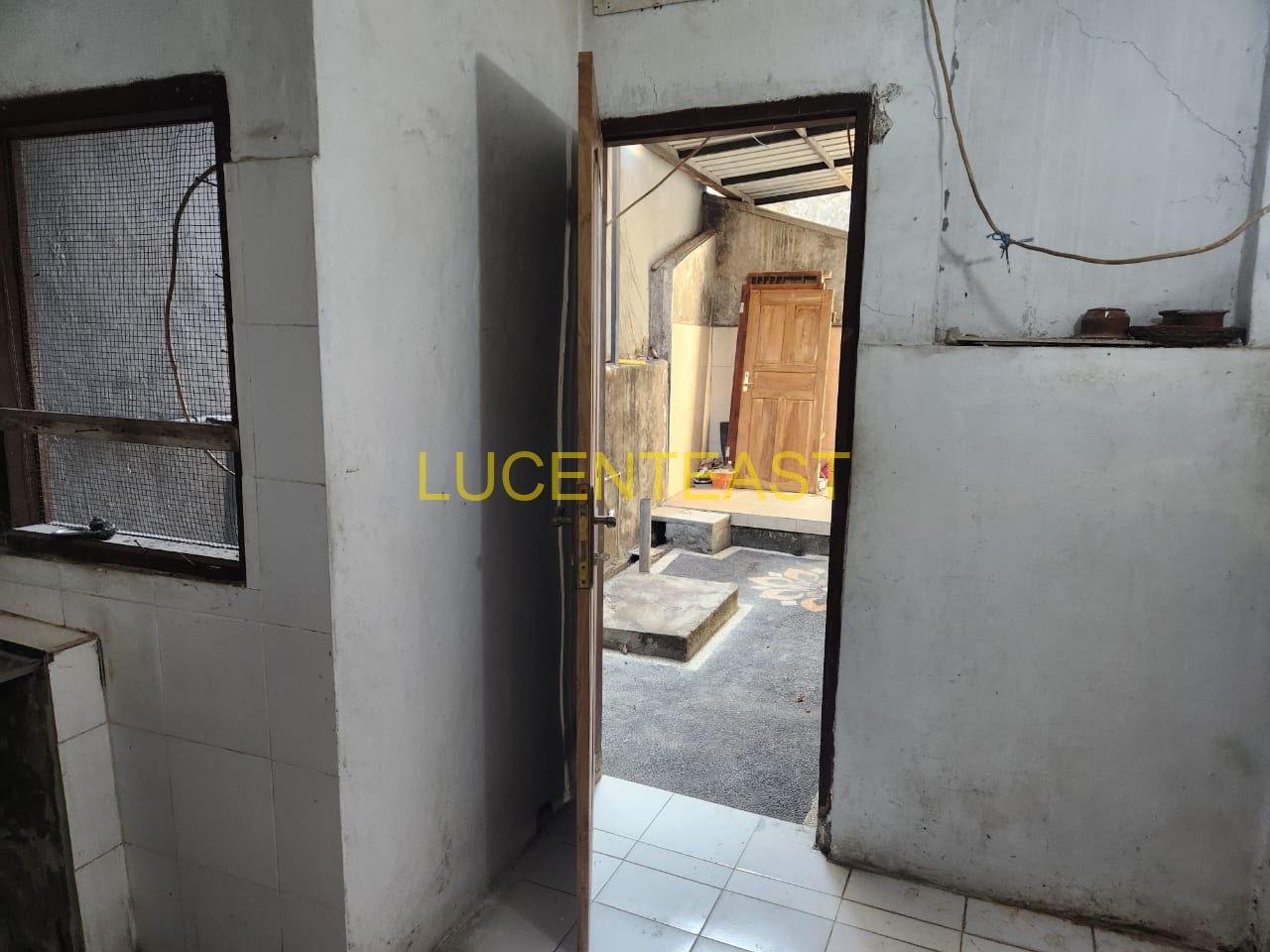 JUAL RUMAH 2 LANTAI PANJER