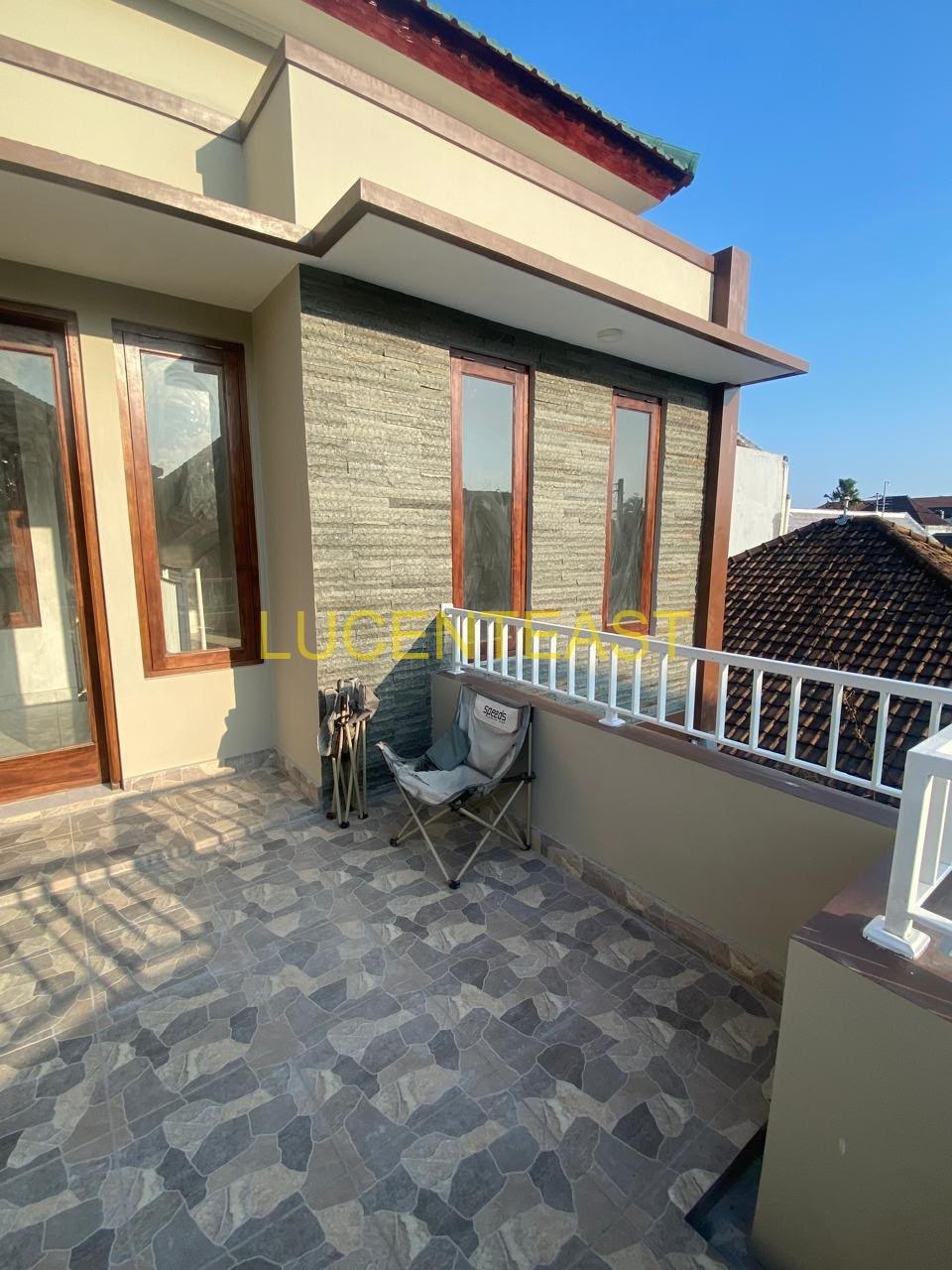 JUAL RUMAH ONE GATE AT MOYO