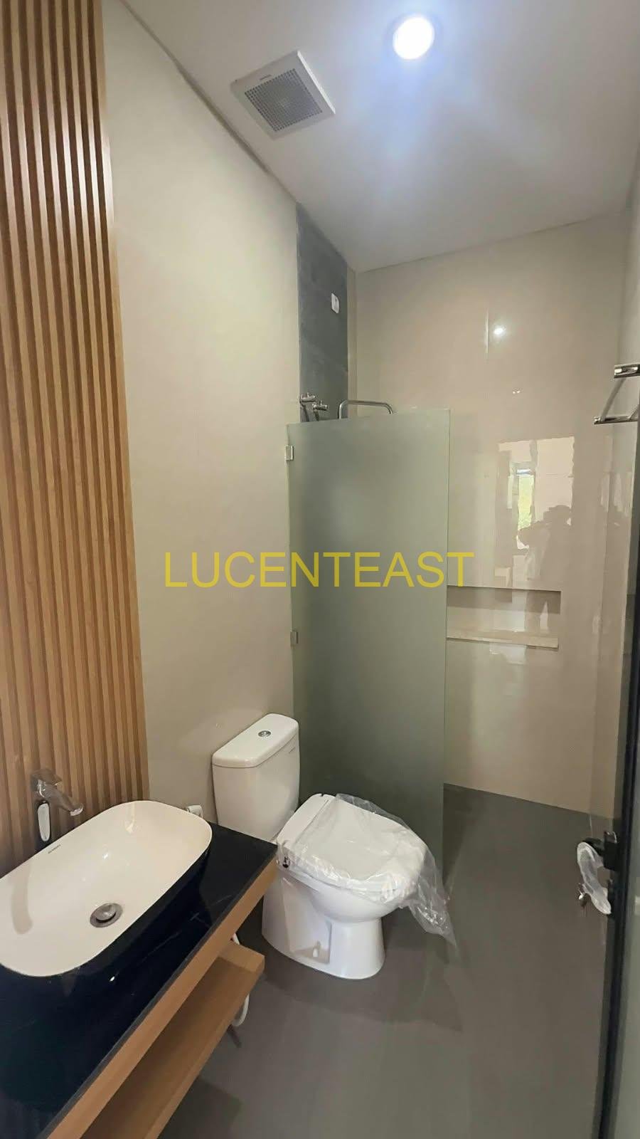 BRAND NEW VILLA MODERN STYLE PURI GADING