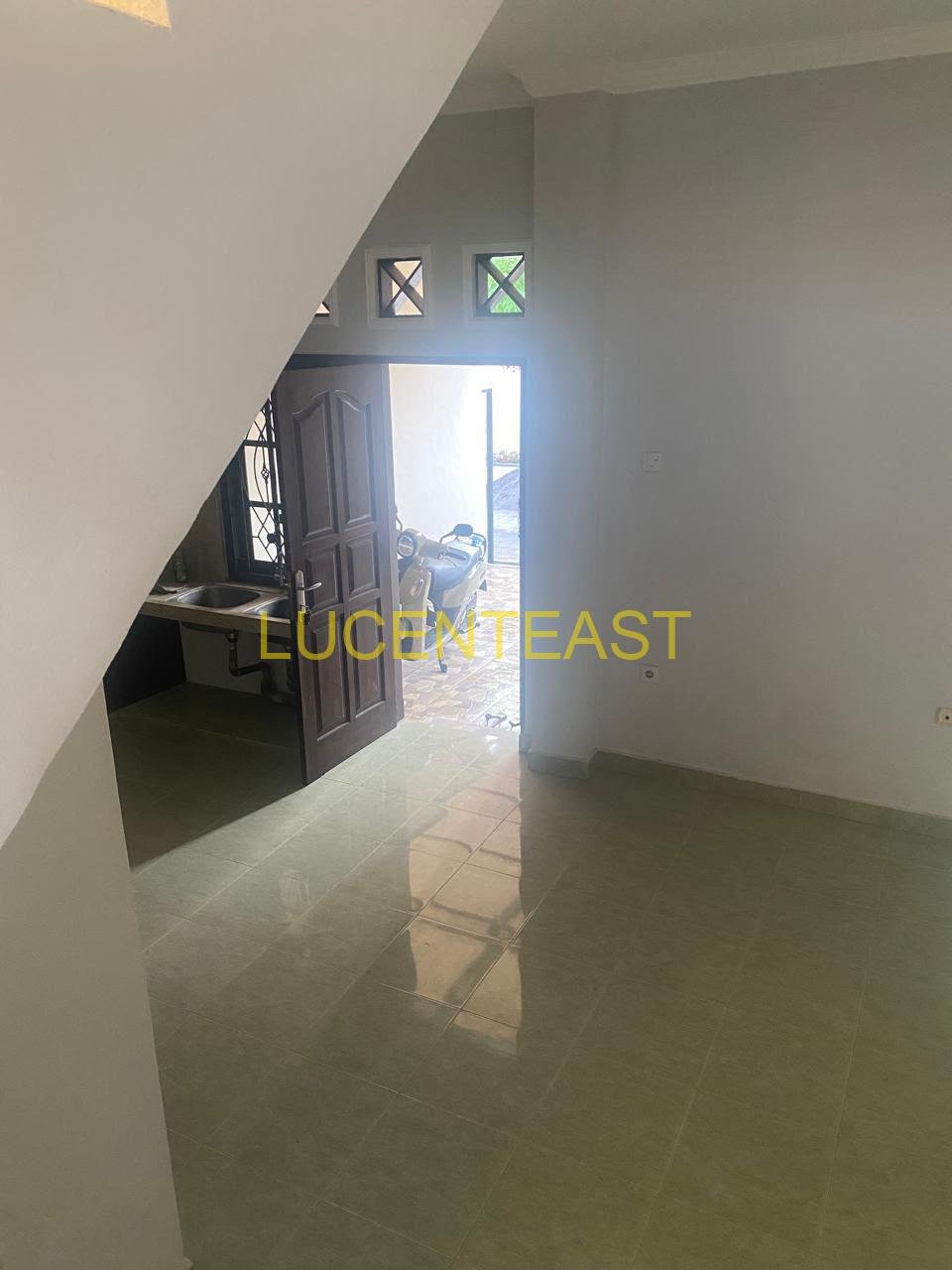 JUAL RUMAH ONE GATE AT MOYO