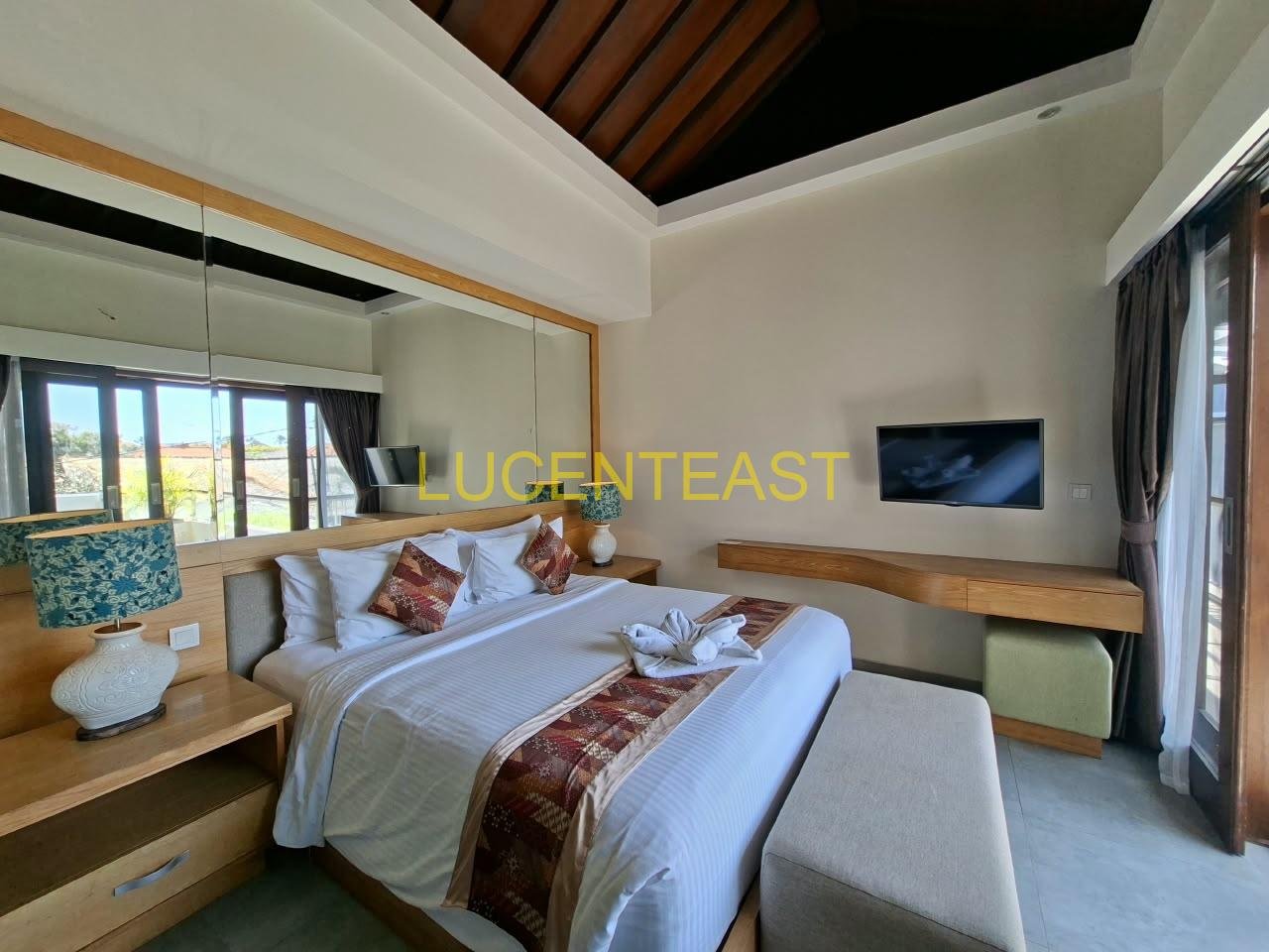 FOR SALE VILLA PRIVATE POOL SEMINYAK