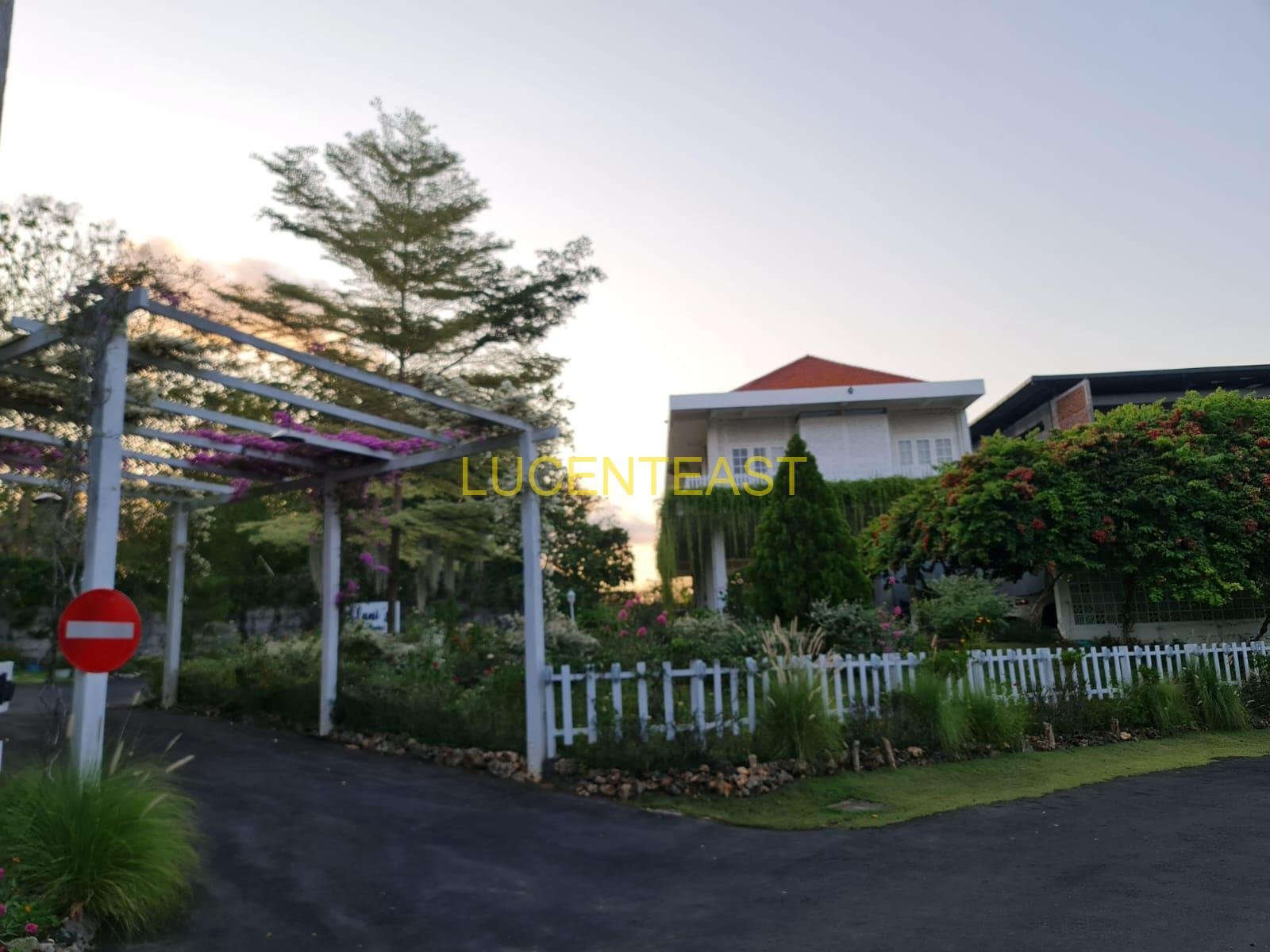 JUAL RUMAH SANTORINI YUNANI STYLE NUSA DUA