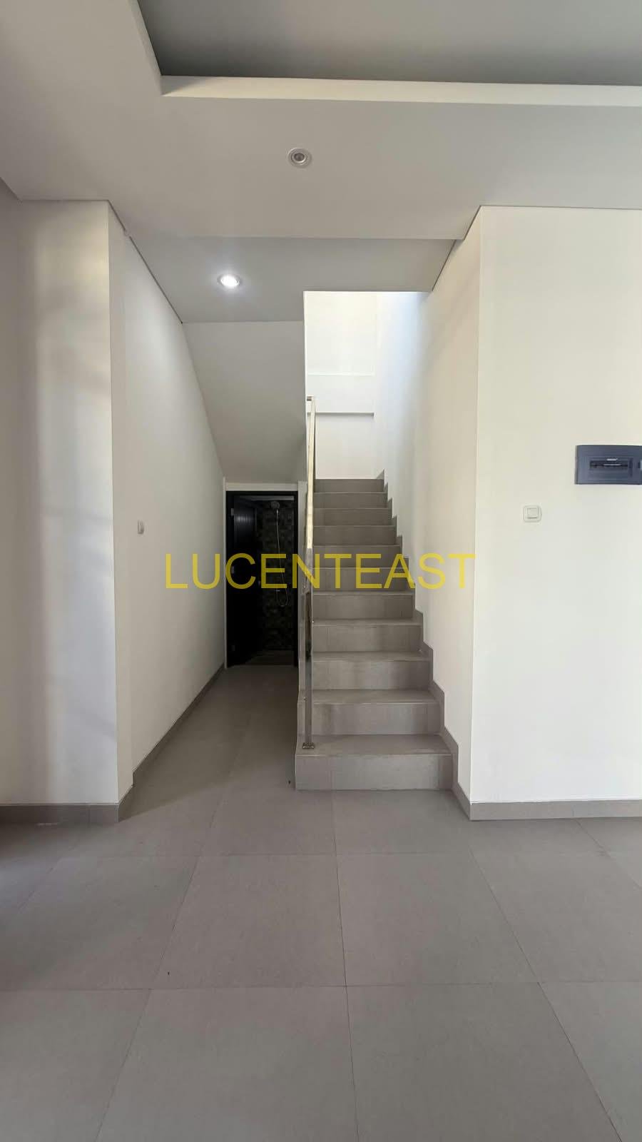 BRAND NEW VILLA MODERN STYLE PURI GADING