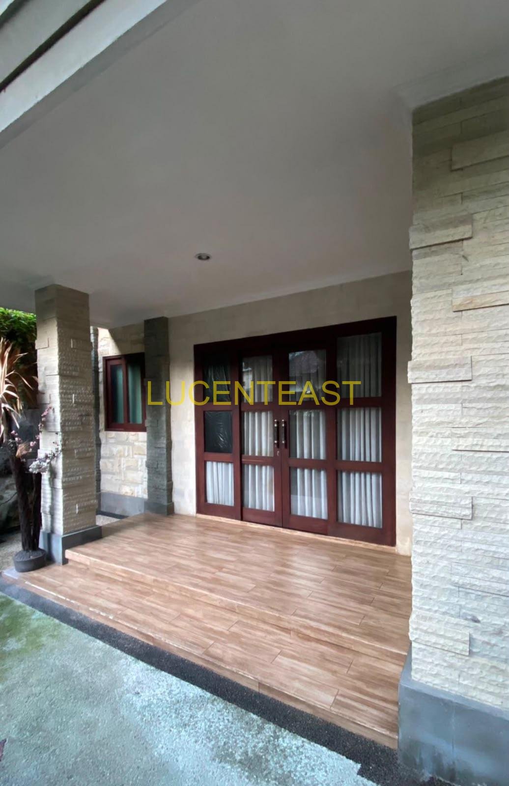 JUAL RUMAH MEWAH DI PUSAT DENPASAR AKASIA