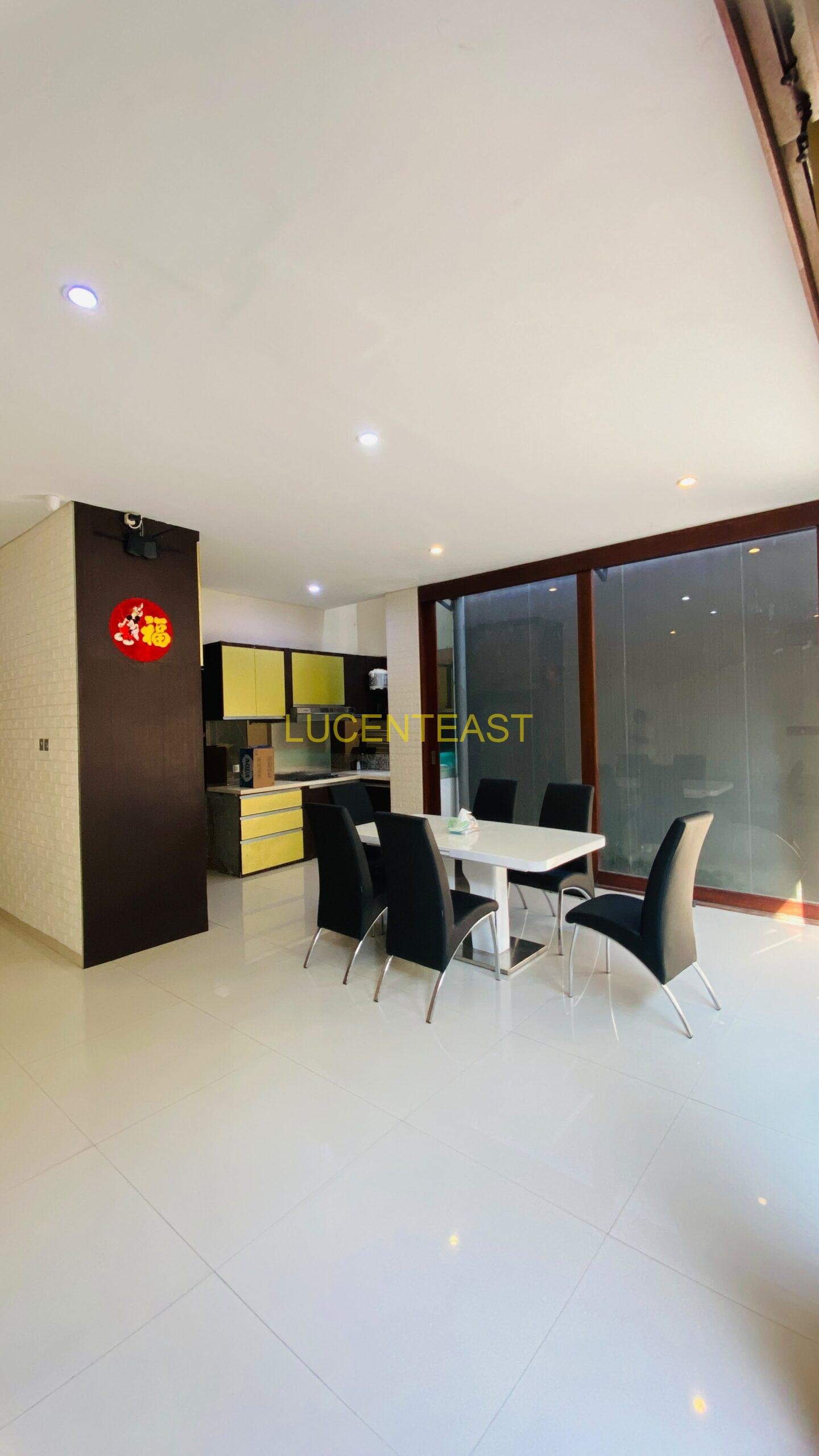 JUAL RUMAH ELITE PURA DEMAK