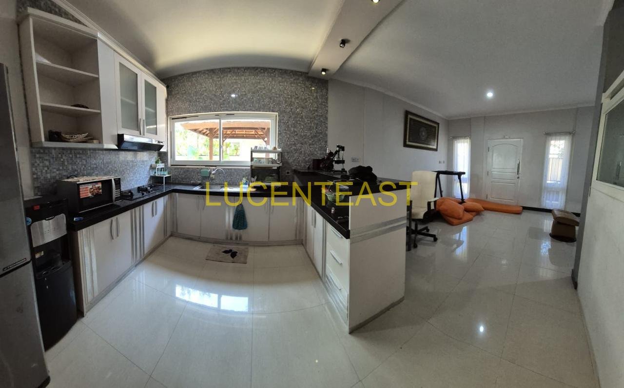 DIJUAL RUMAH SEMI VILLA LOKASI PURI GADING