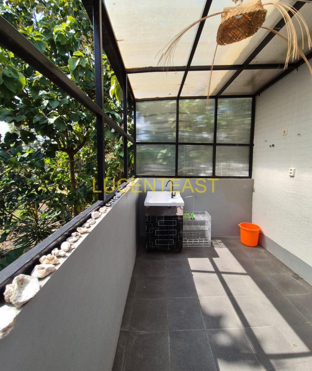 DIJUAL RUMAH SEMI VILLA LOKASI PURI GADING