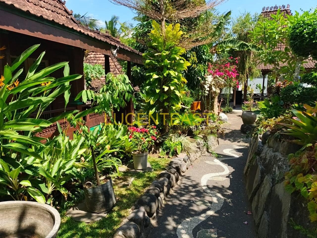 JUAL TANAH BONUS BANGUNAN MUNGGU