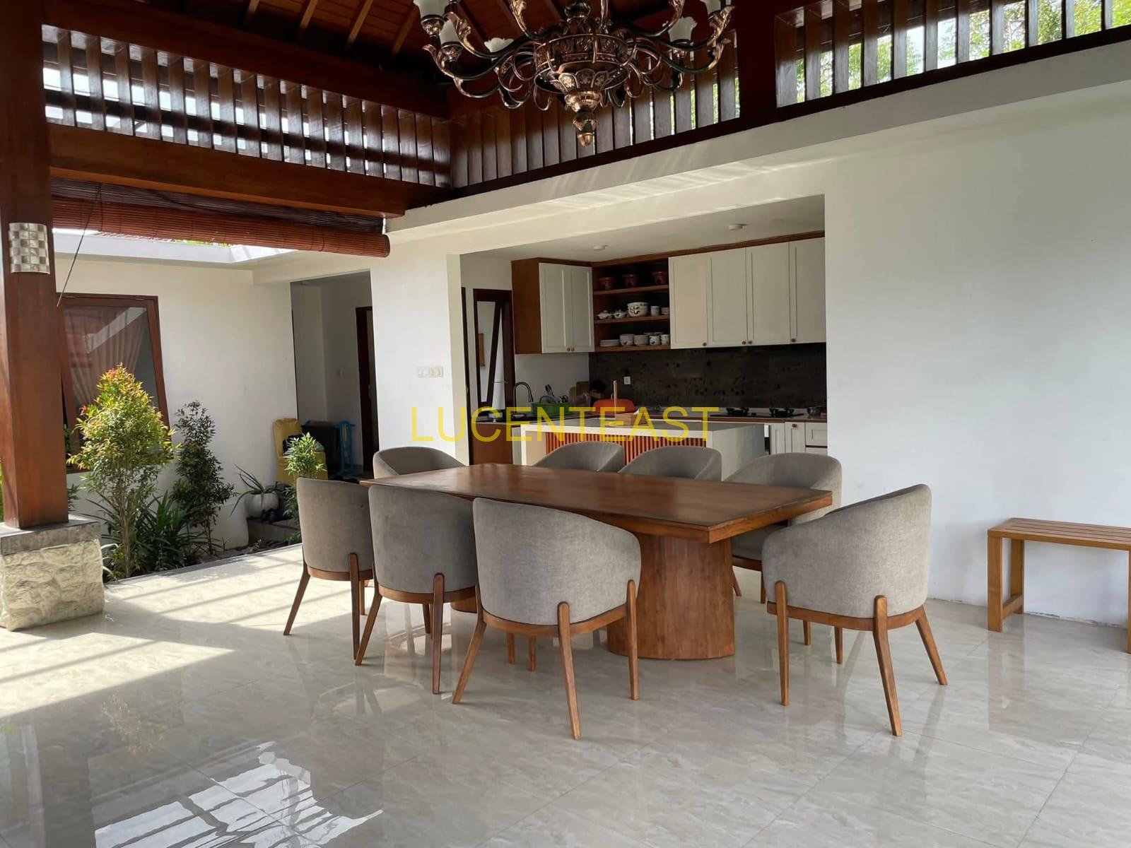 JUAL VILLA MEWAH AT KUTUH