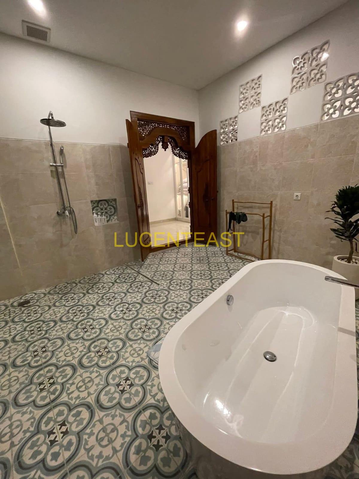 JUAL VILLA MEWAH AT KUTUH
