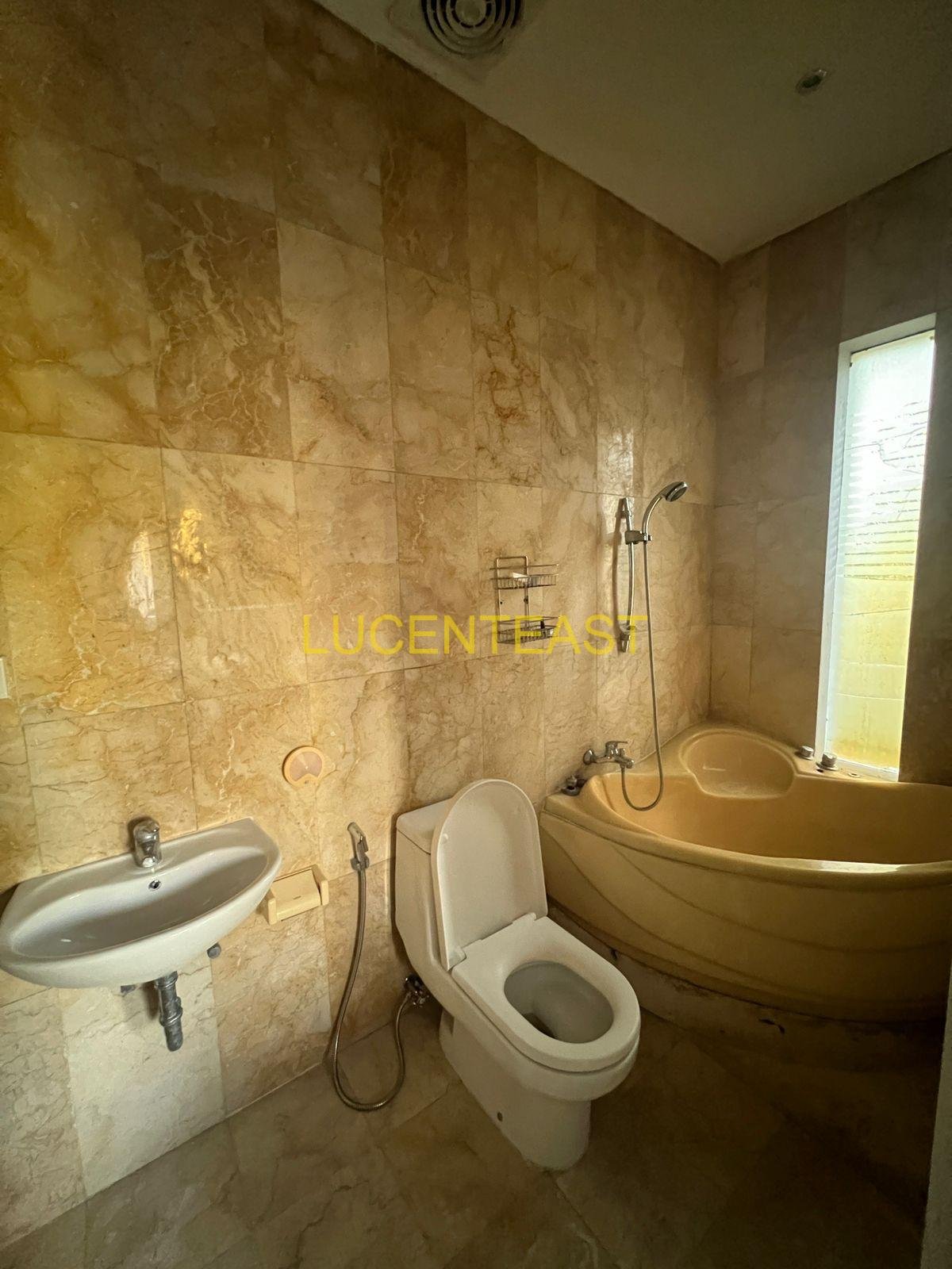 JUAL SEWA RUMAH PECATU GRAHA