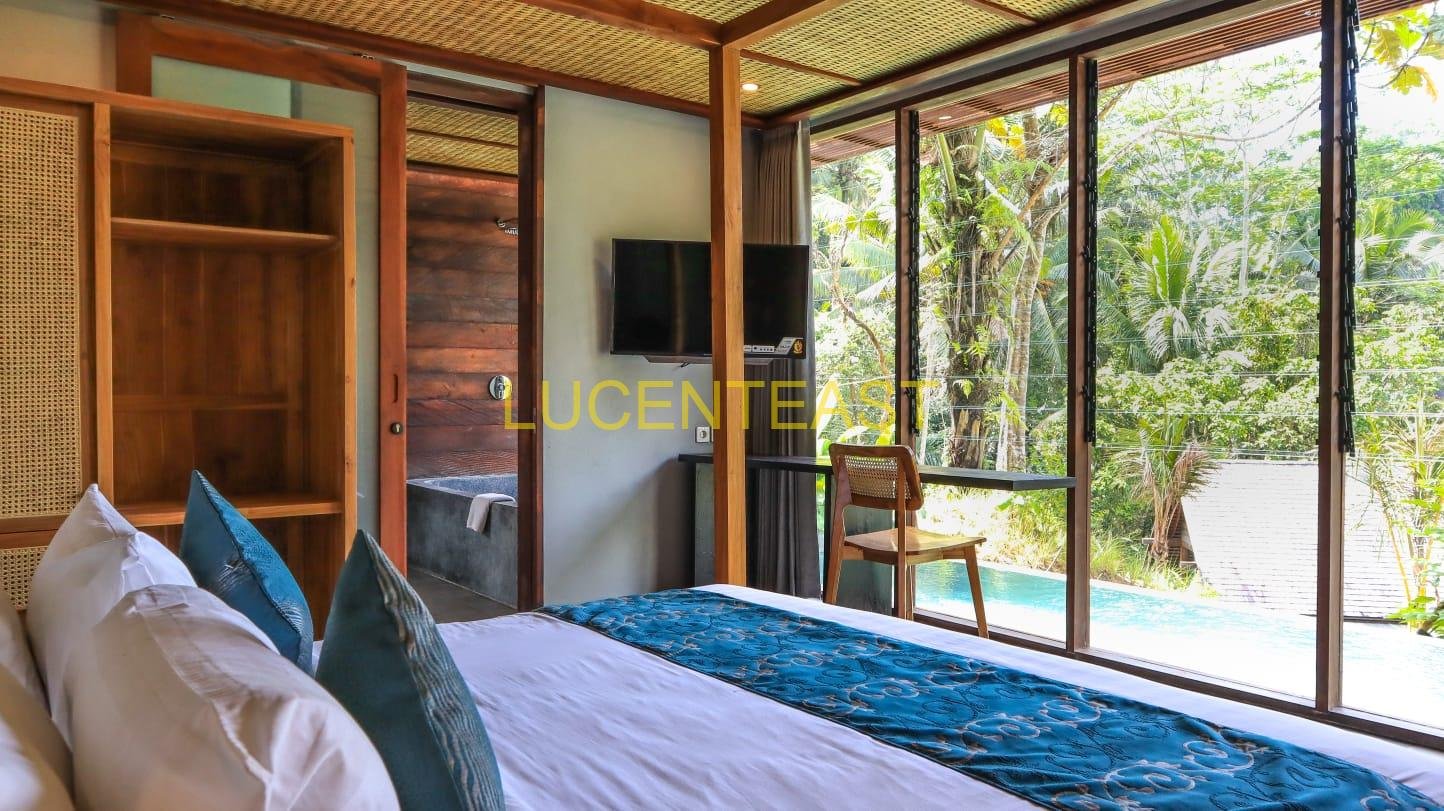 VILLA FOR SALE WITH FOREST AND RIVER VIEW UBUD