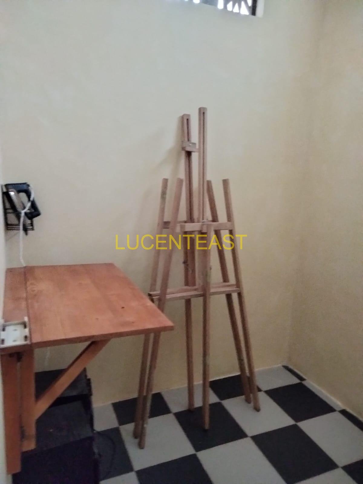 DIKONTRAKKAN RUMAH SIAP HUNI KESIMAN