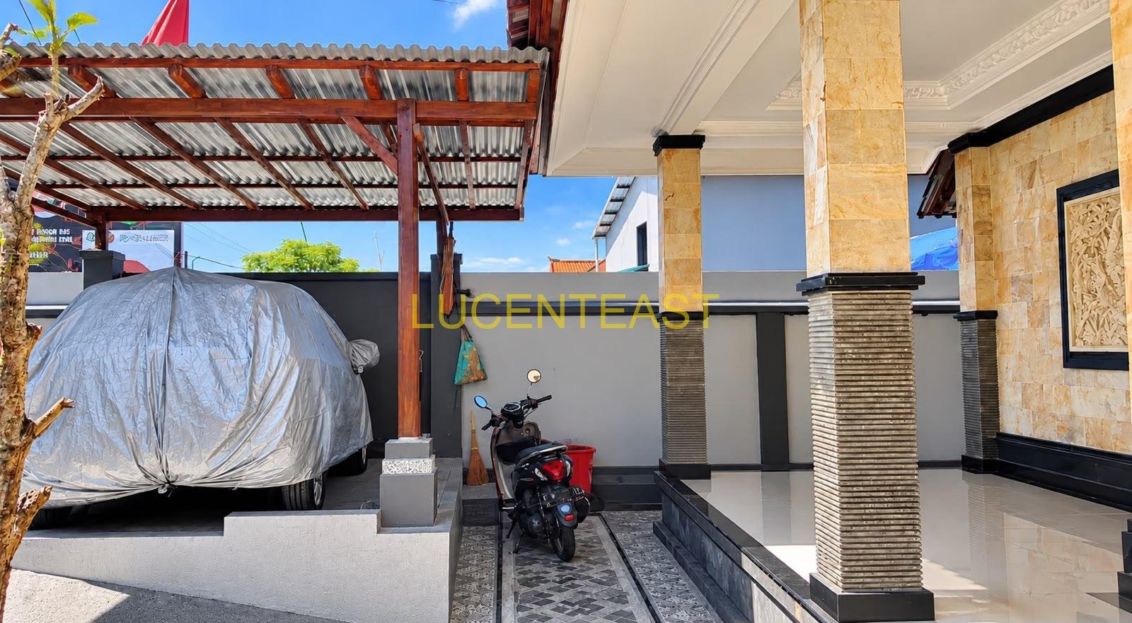 JUAL RUMAH 2 LANTAI MEWAH PENATIH