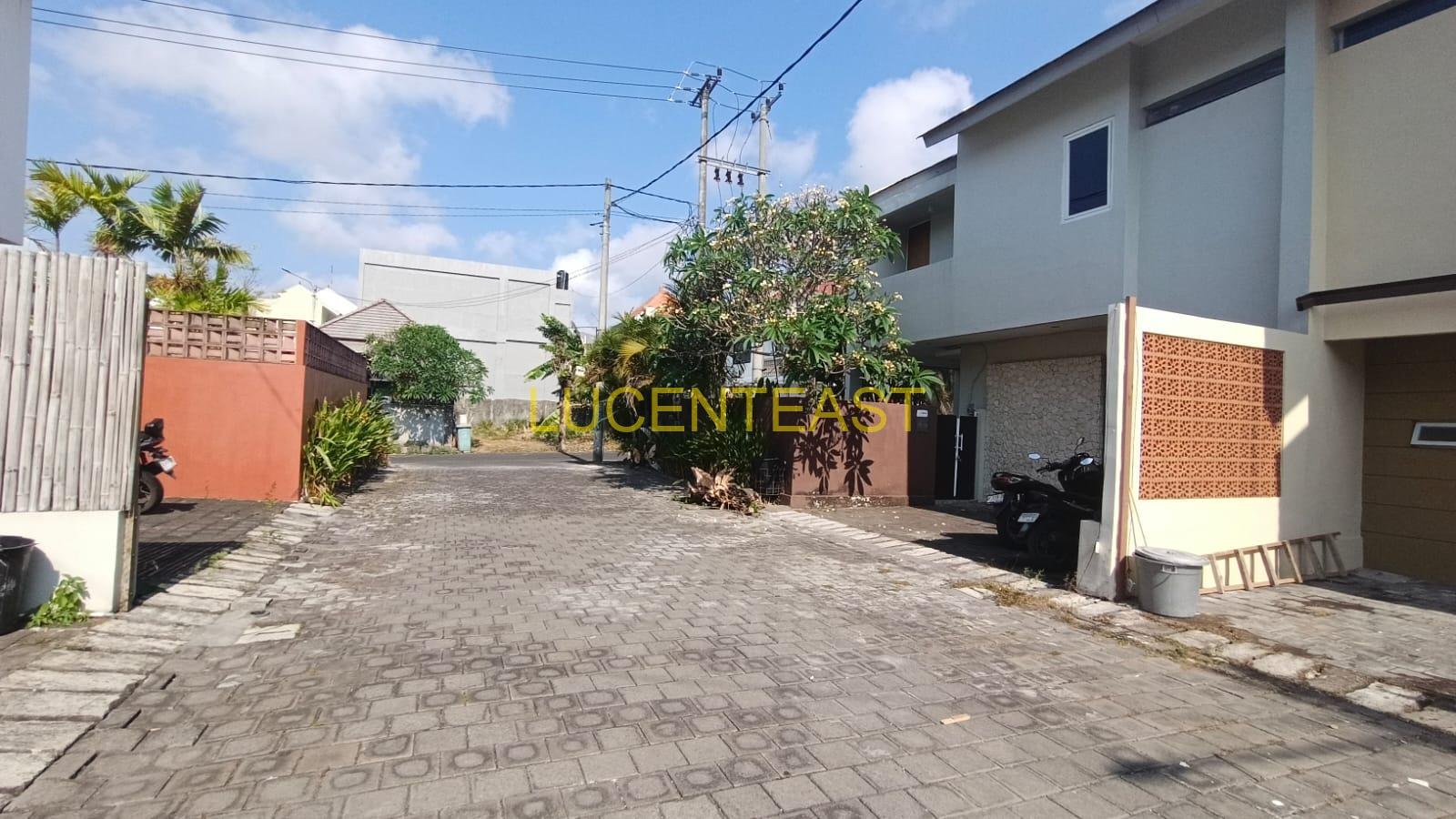 JUAL RUMAH SEMI VILLA AT JIMBARAN