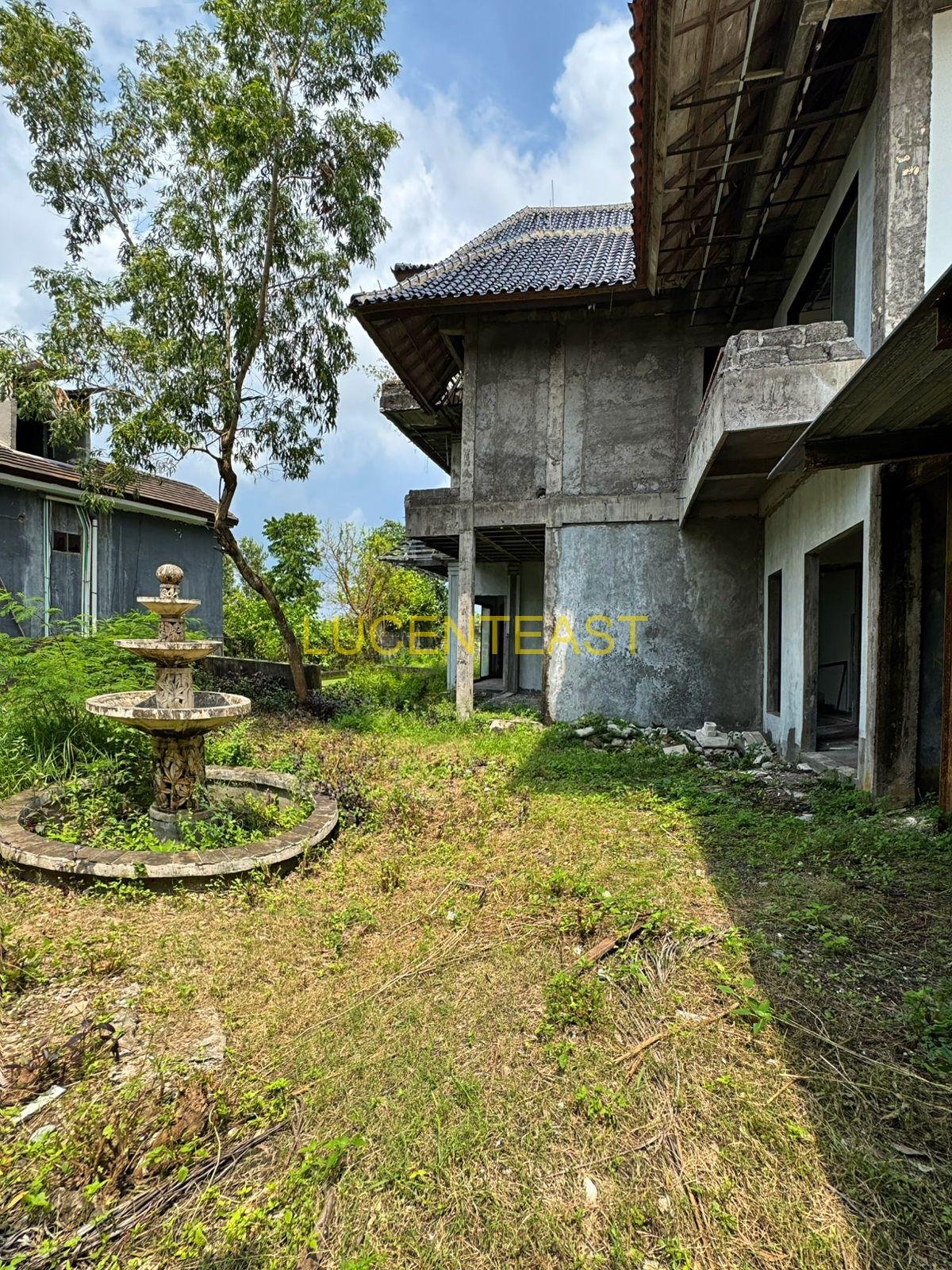URGENT JUAL VILLA AT  NUSA DUA