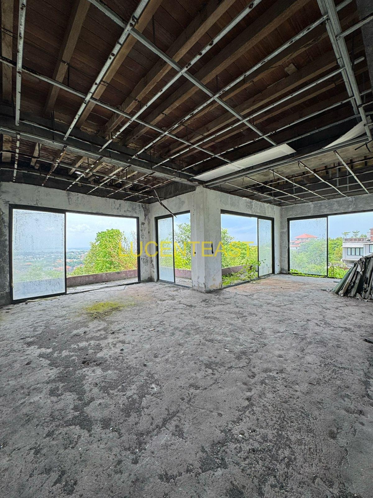 URGENT JUAL VILLA AT  NUSA DUA