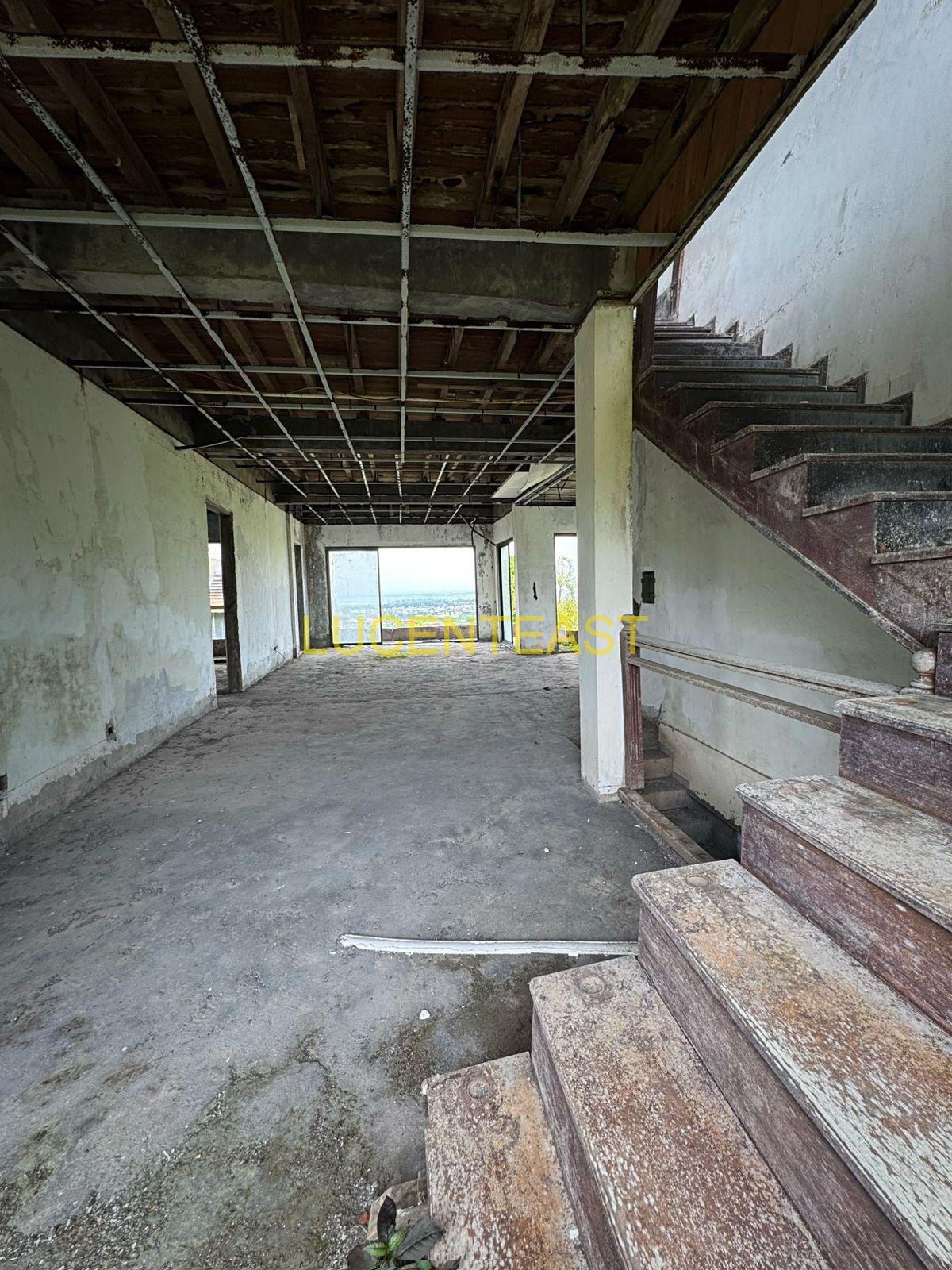 URGENT JUAL VILLA AT  NUSA DUA