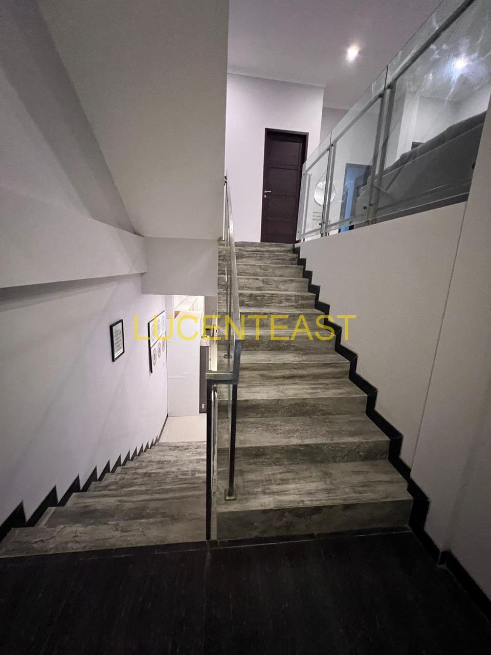 JUAL RUMAH MEWAH SEMI VILLA PEMOGAN