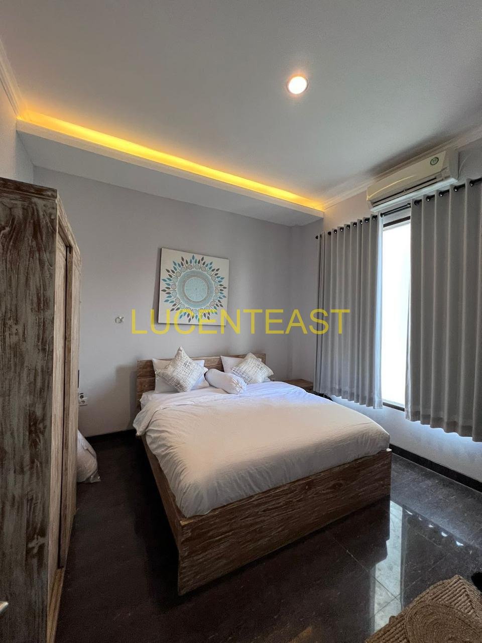 JUAL RUMAH MEWAH SEMI VILLA PEMOGAN