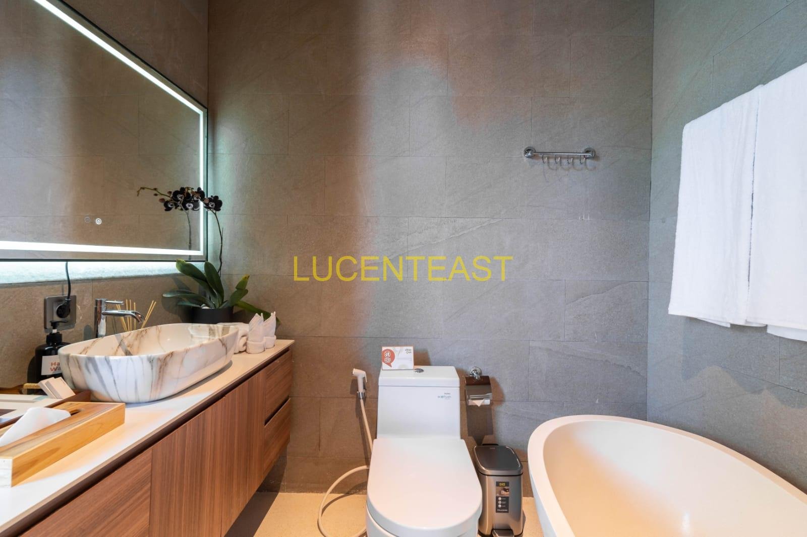 JUAL SEWA BRAND NEW LUXUARY VILLA UNGASAN