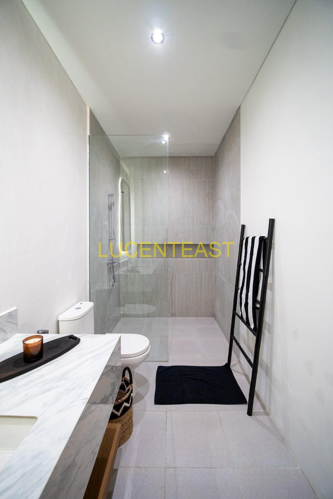 JUAL VILLA MODERN TROPICAL CANGGU