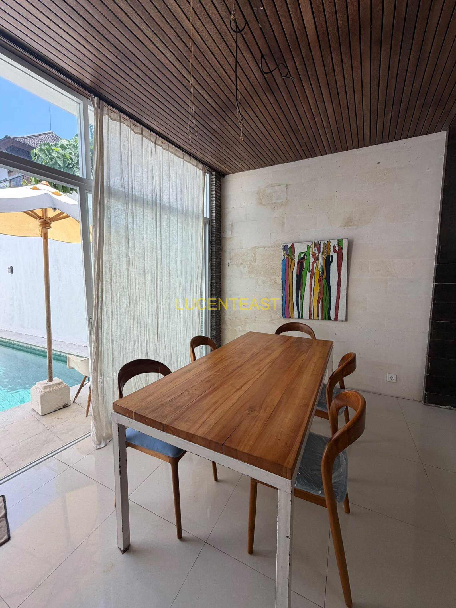 FOR SALE VILLA PRIVATE POOL BERAWA BEACH