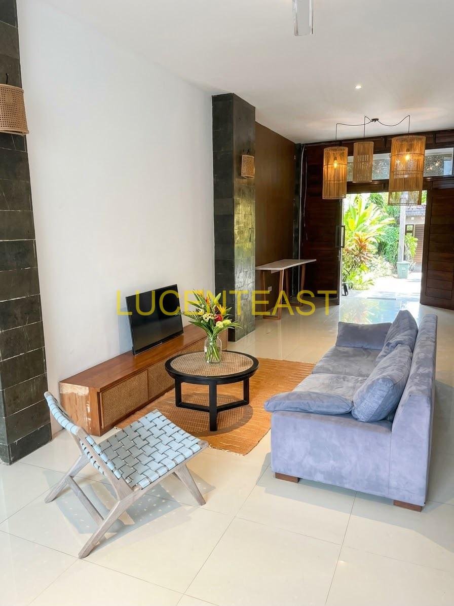FOR SALE VILLA PRIVATE POOL BERAWA BEACH