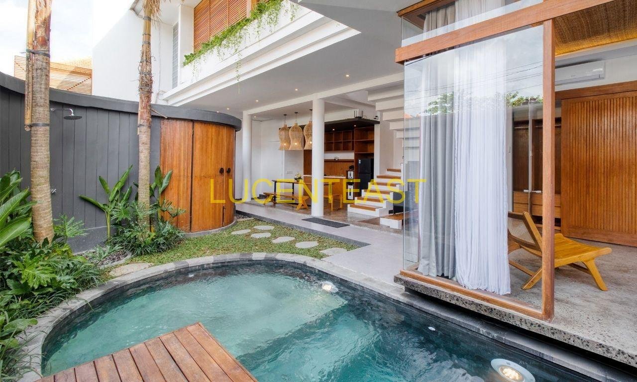 VILLA MODERN TROPICAL CANGGU