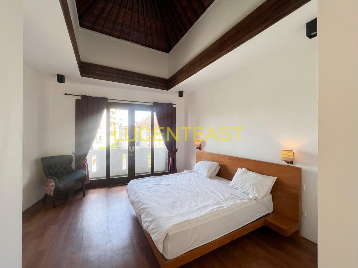 JUAL VILLA MODERN BERAWA