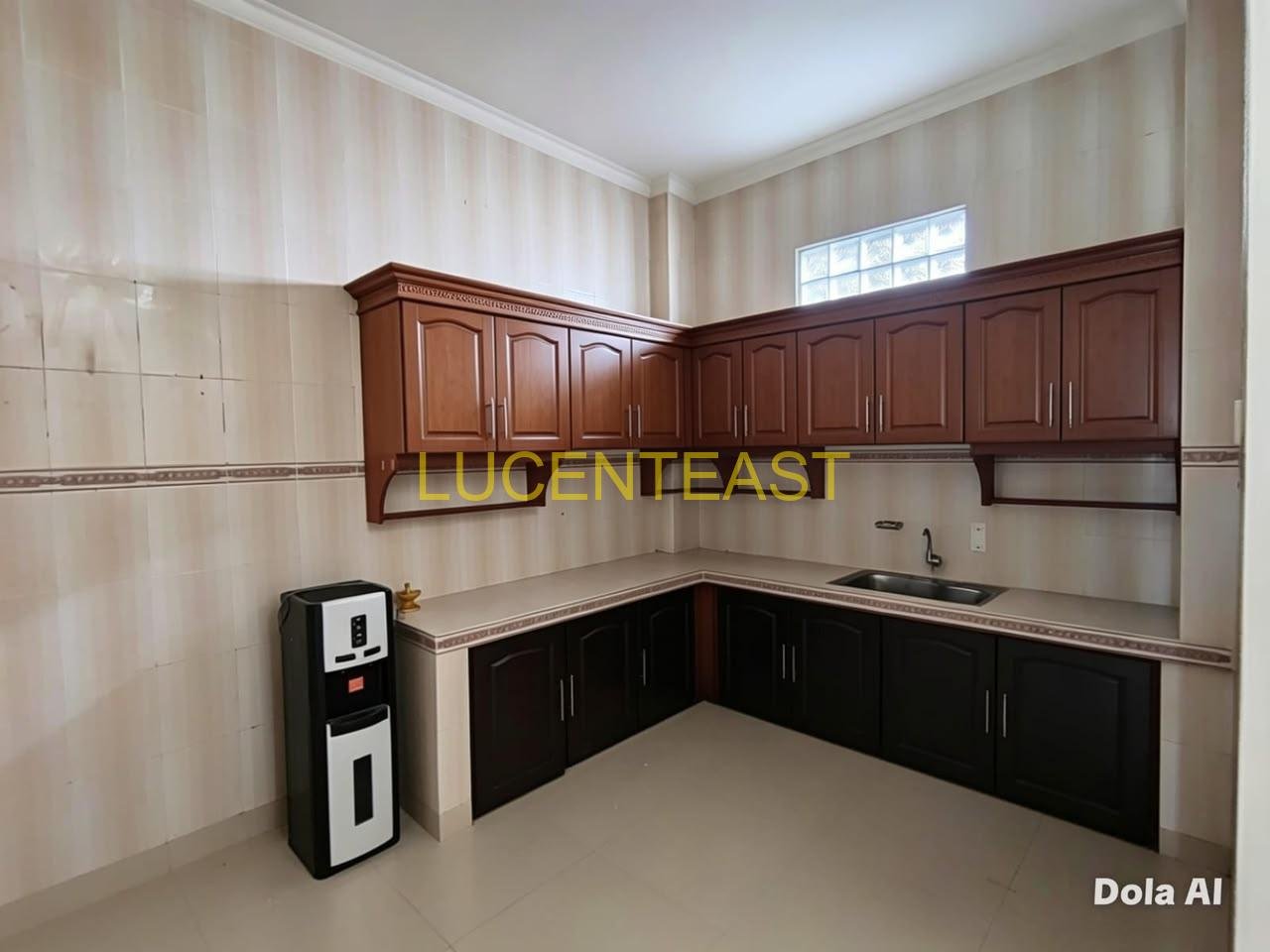 JUAL RUMAH MEWAH PENAMPARAN