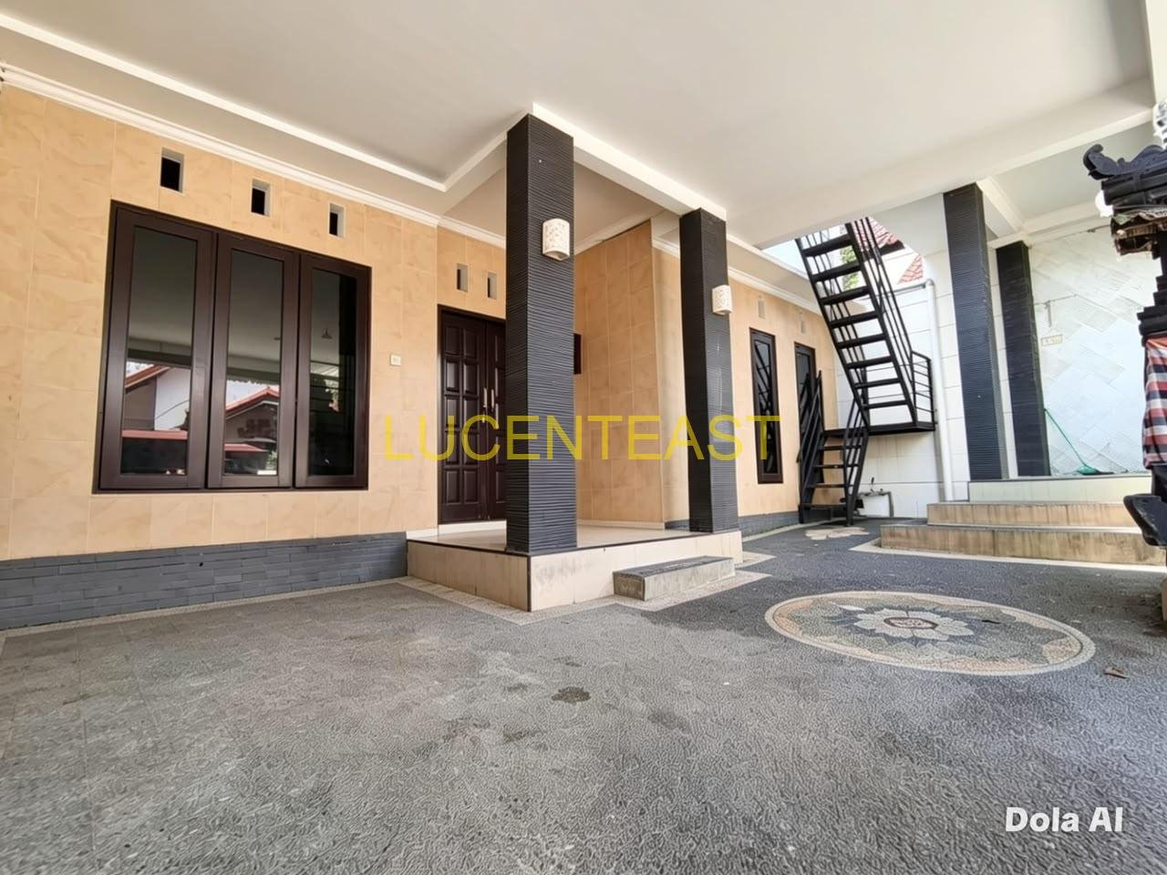 JUAL RUMAH MEWAH PENAMPARAN